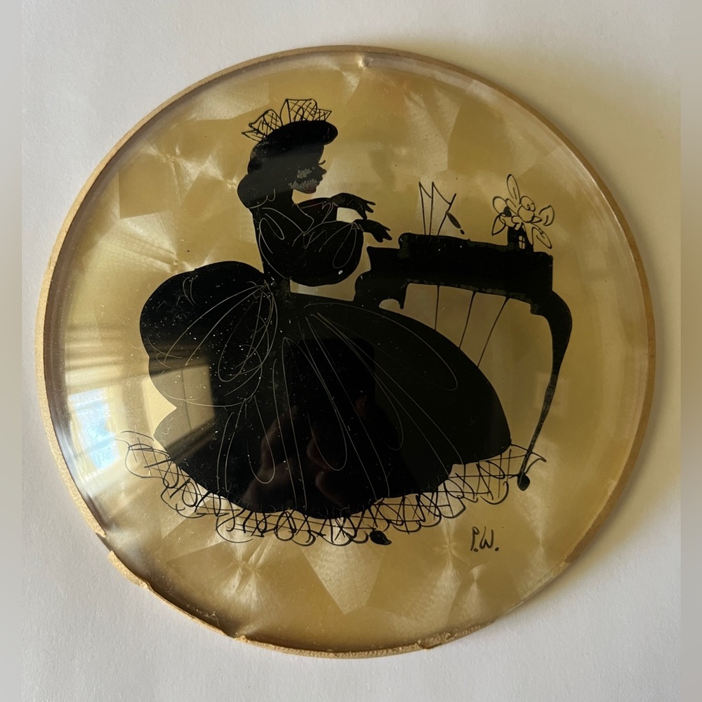 1940's Round Reverse Painted Convex Glass Silhouette by Peter Watson Studio 5”